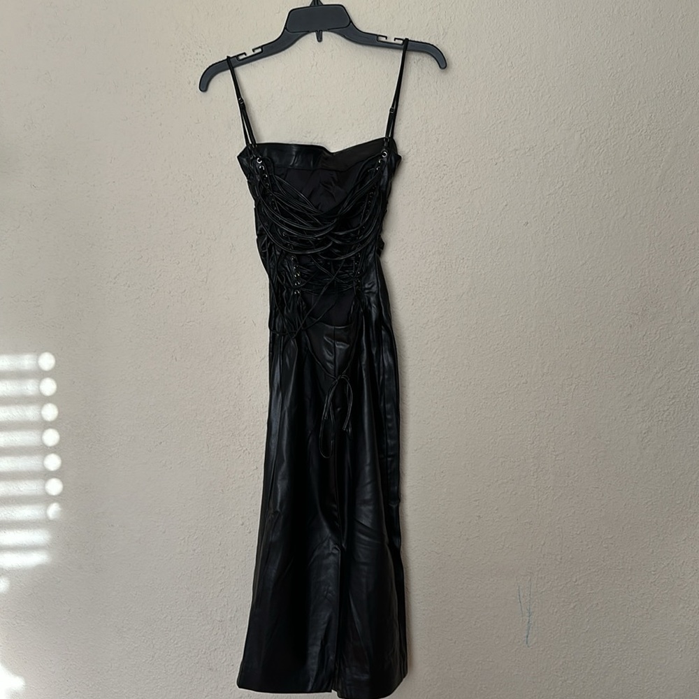 HOUSE OF CB 'Jalena' Black Vegan Leather Lace Back Dress NWOT - Picture 5 of 7